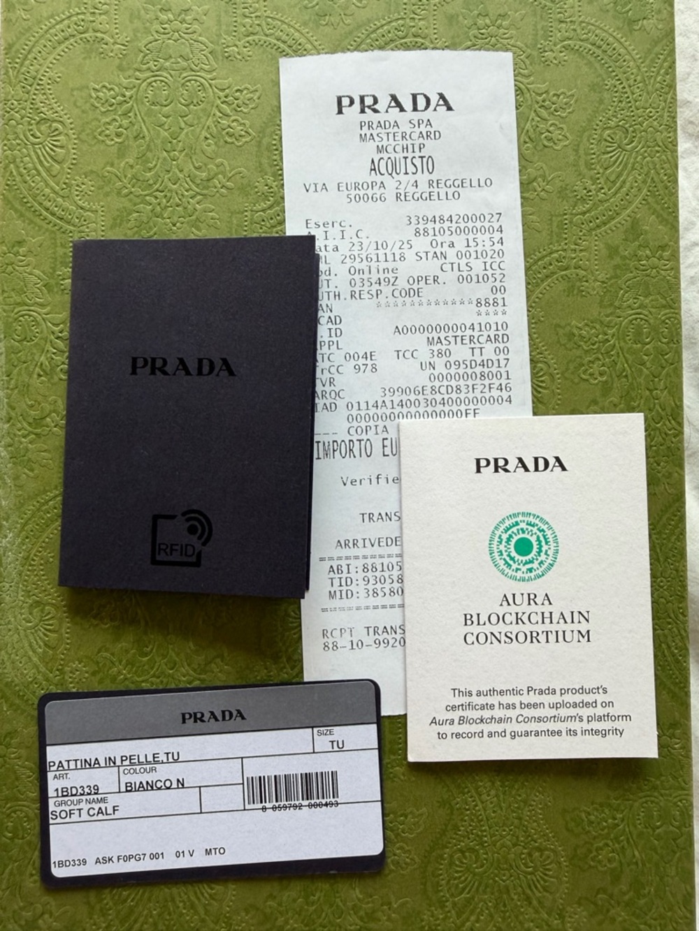 Prada Cream Leather Shoulder Bag with Black Trim and Gold Logo - Picture 2 of 9